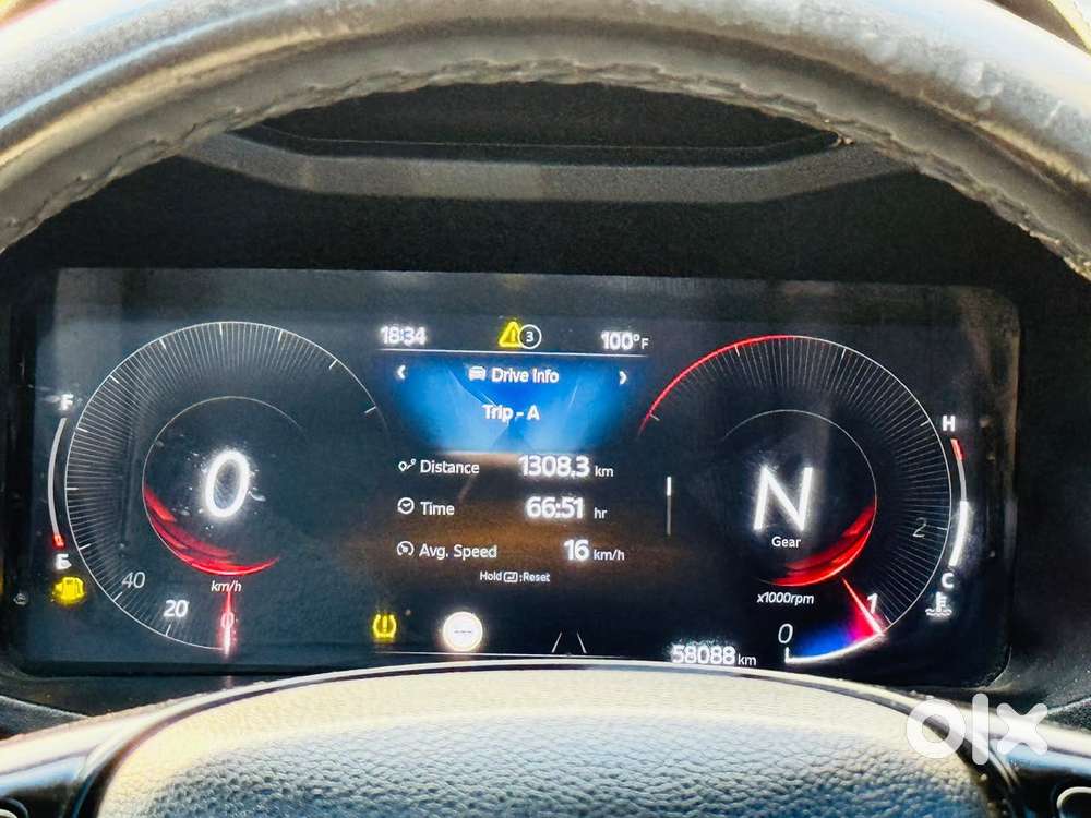 Mahindra Xuv 3xo Ax7l Diesel Mt, 2024, Diesel