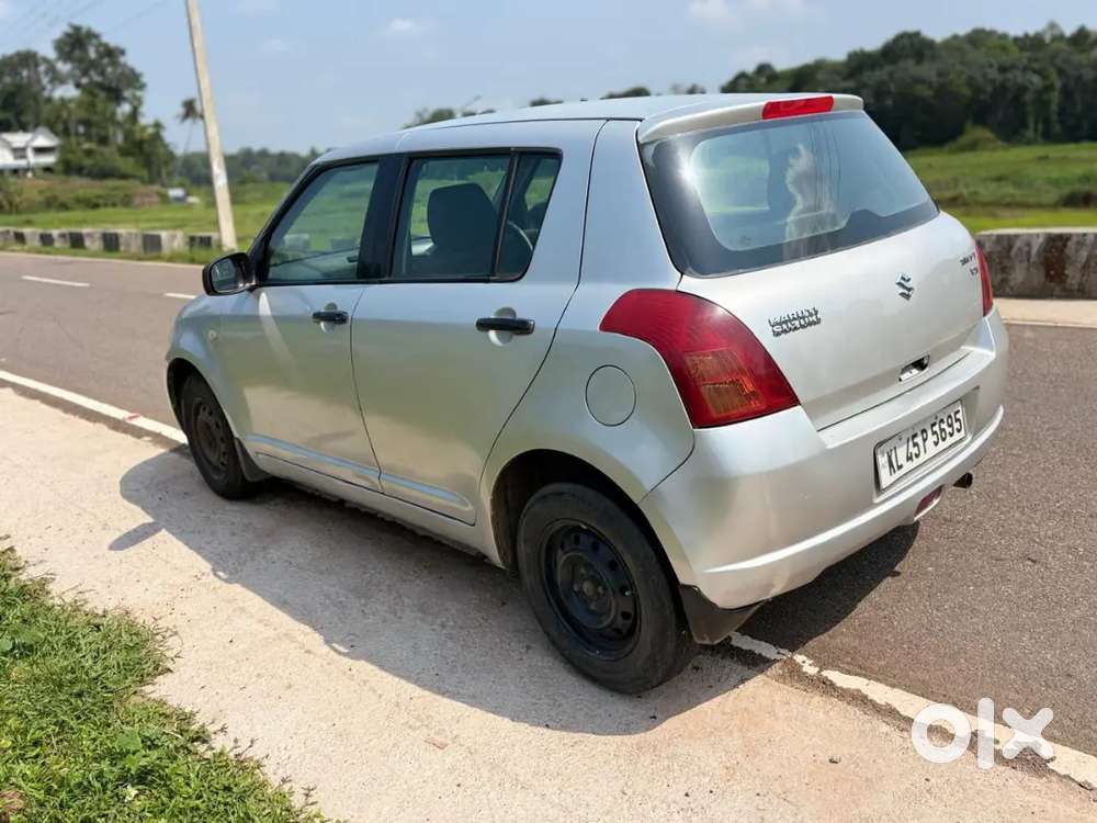 Maruti Suzuki Swift 2006 Petrol 67000 Km Driven