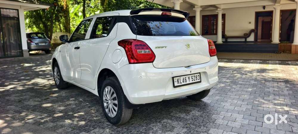 Maruti Suzuki Swift Lxi Option, 2023, Petrol