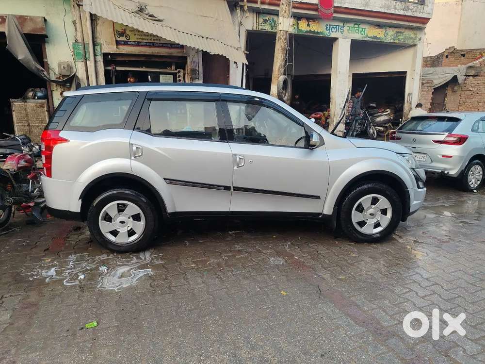 Mahindra Xuv500 2015 Diesel 65000 Km Driven
