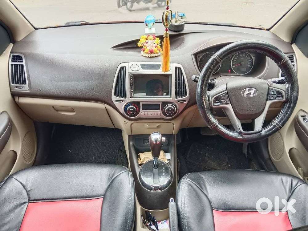 Hyundai I20 1.4 Asta (at), 2011, Petrol