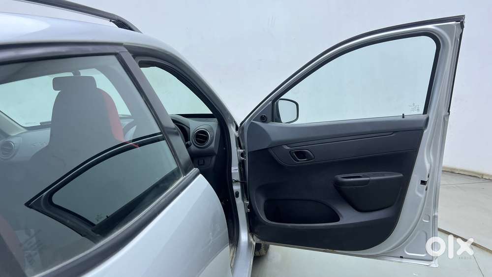 Renault Kwid 2019-ongoing 1.0 Rxt Amt (o), 2020, Petrol