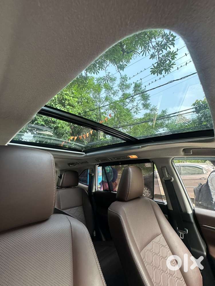 Toyota Innova Hycross 2.0 Zx (o) Hybrid 7 Str, 2025, Petrol