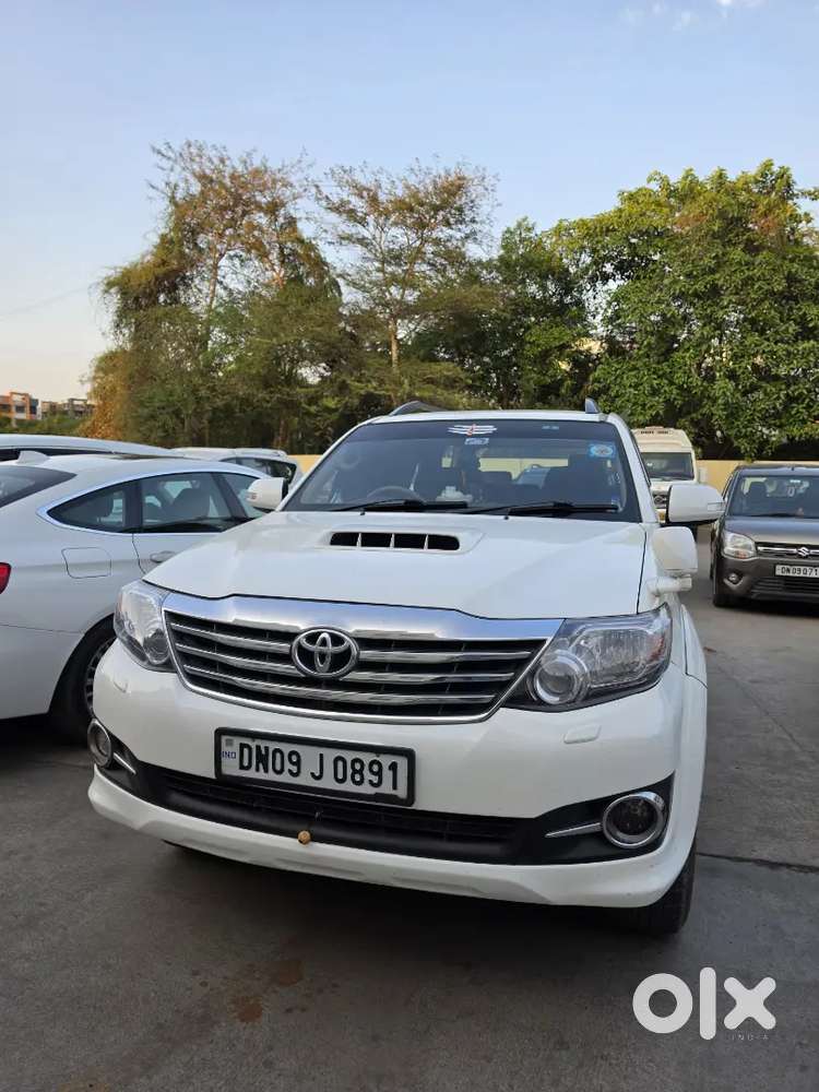 Toyota Fortuner 2014 Diesel 228000 Km Driven