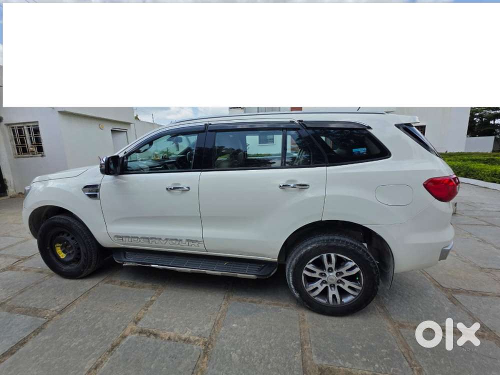 Ford Endeavour 4x4 Diesel Automatic Top End Model With Sunroof - 2016