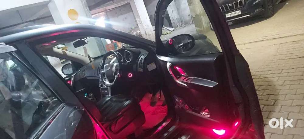 Mahindra Xuv500 Diesel Well Maintained Very Good Condition