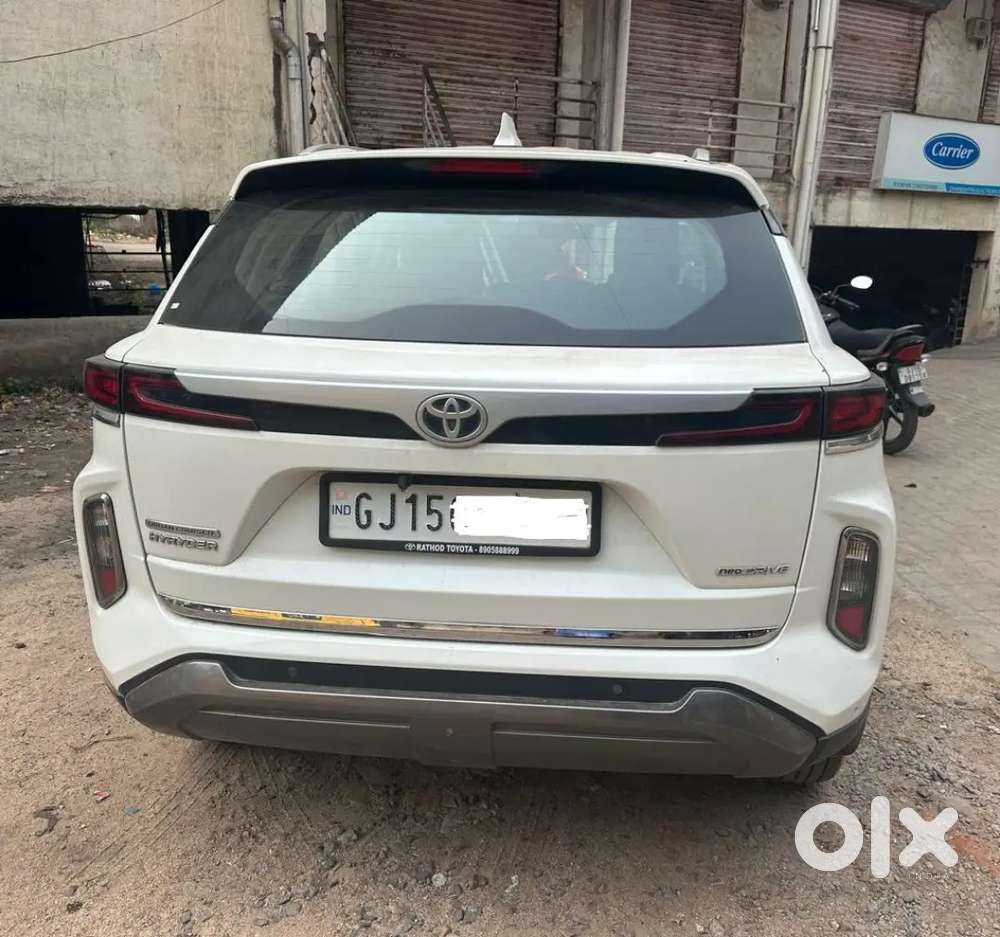 Toyota Urban Cruiser Hyryder 2023 Petrol 26000 Km Driven