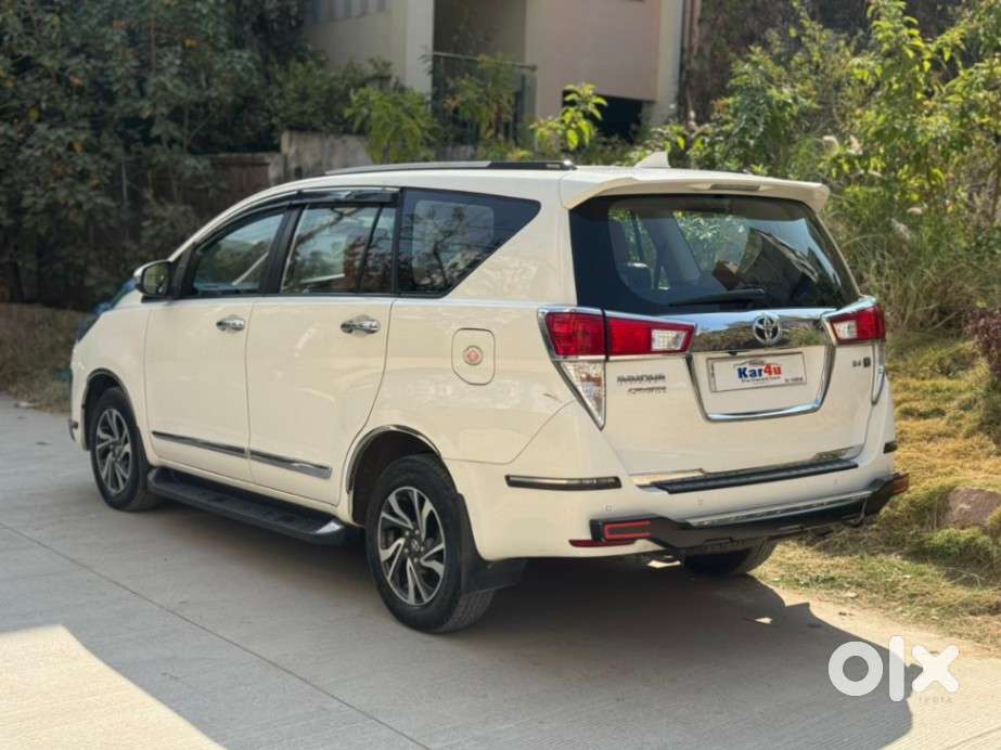 Toyota Innova Crysta [2020-ongoing] 2.4 Gx At 7 Str, 2021, Diesel