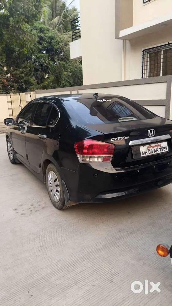 Honda City Ivtech 2009
Petrol / Manual / 3rd Owner /