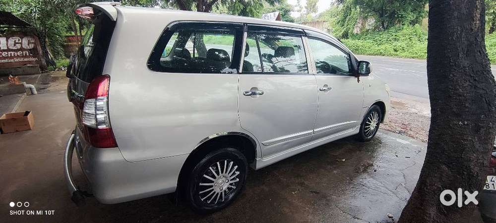 Toyota Innova 2.5 G 8 Seater Mint Condition