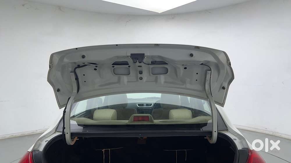 Maruti Suzuki Swift Dzire 1.3 Vxi, 2014, Petrol