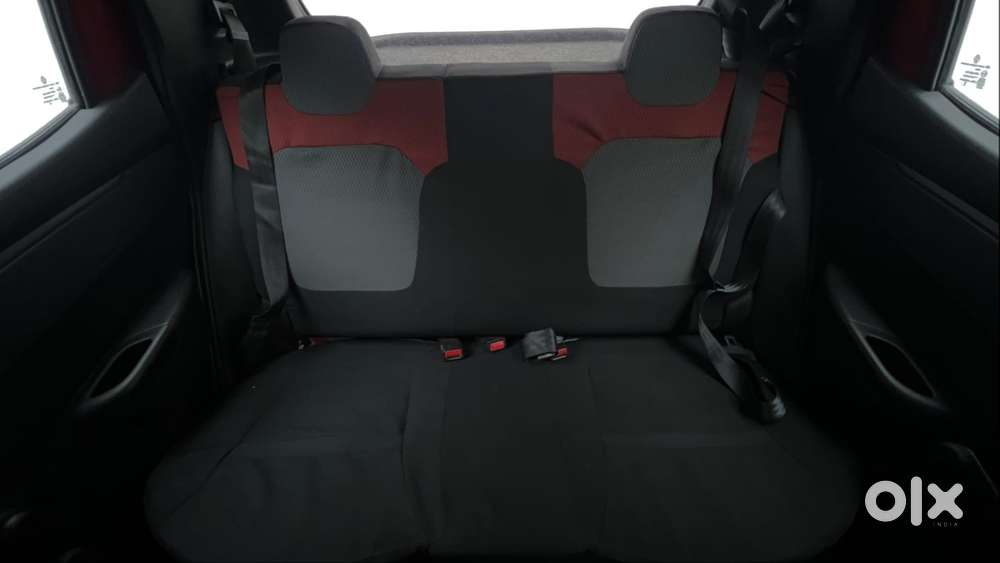 Renault Kwid 2019-ongoing 1.0 Rxt Amt (o), 2017, Petrol