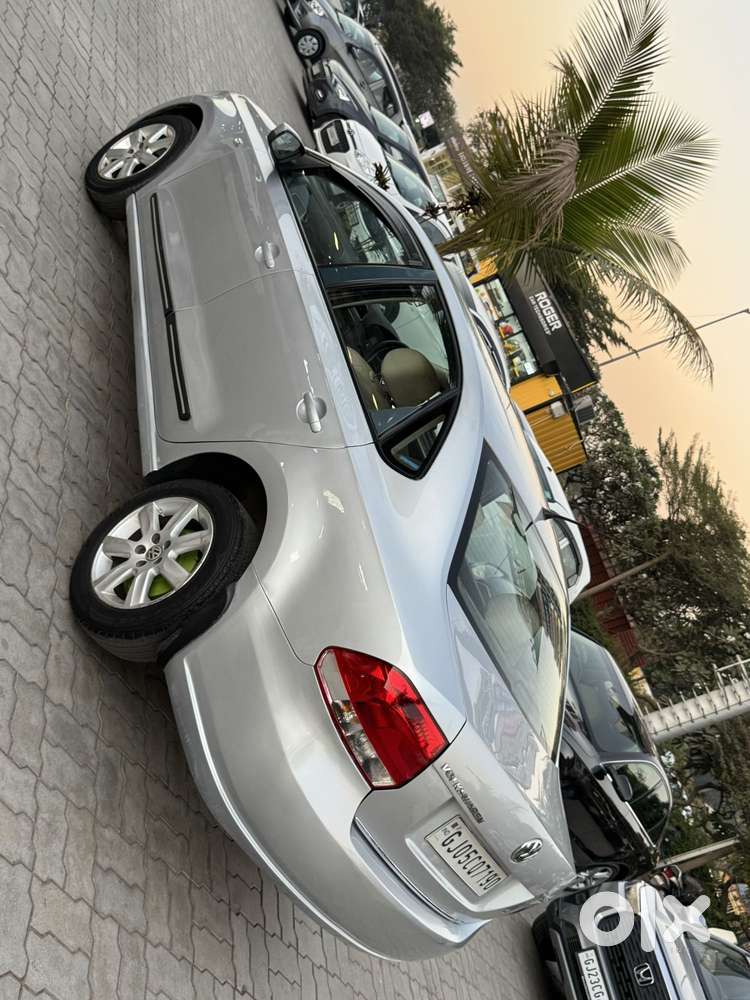 Volkswagen Vento 1.2 Tsi Highline Plus At, 2011, Petrol