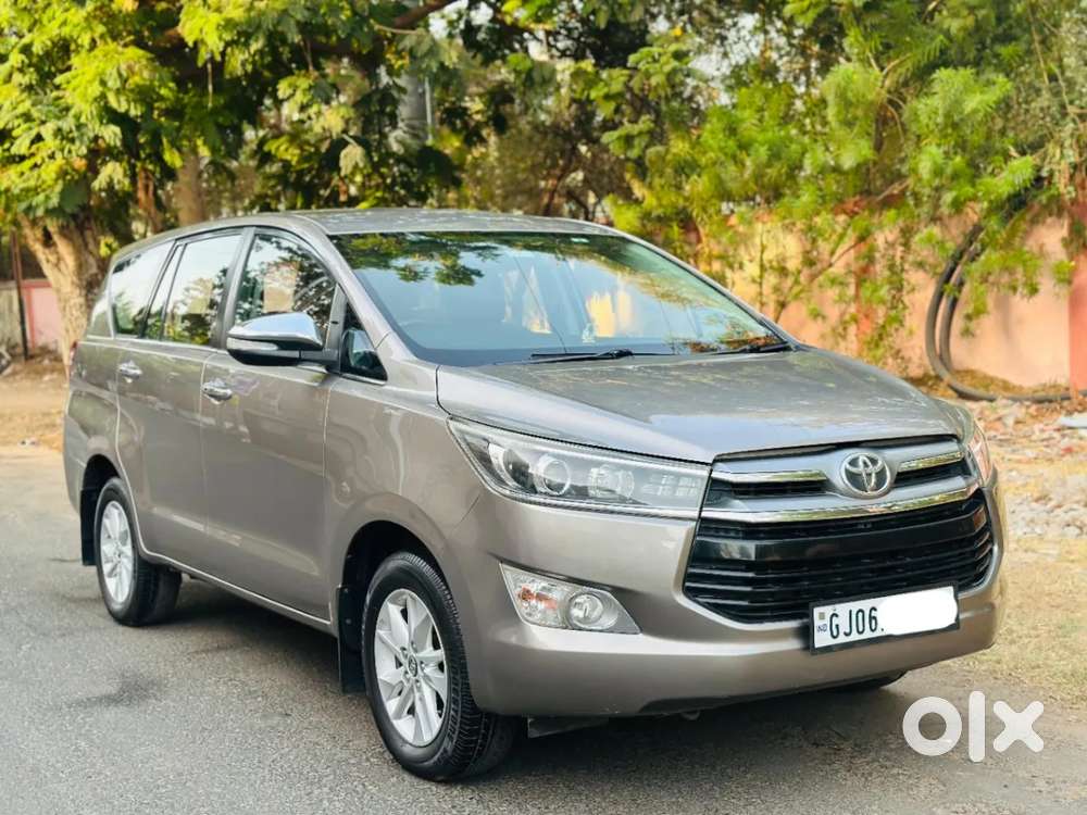 Toyota Innova Crysta 2.8 Zx At 7 Seater, 2017, Diesel