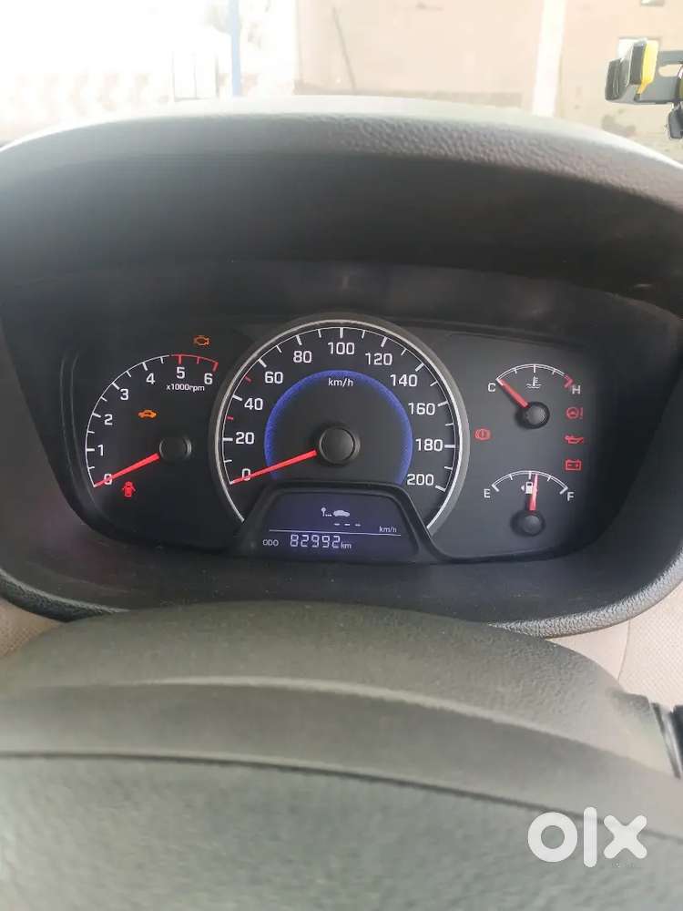 Grand I10 With Fully Loaded Car