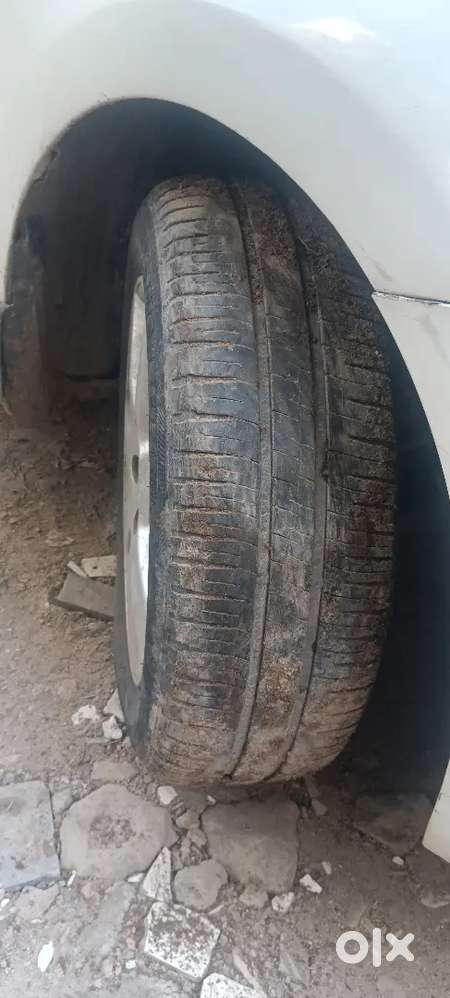 Volkswagen Vento 2012 Petrol Manual 77000 Km