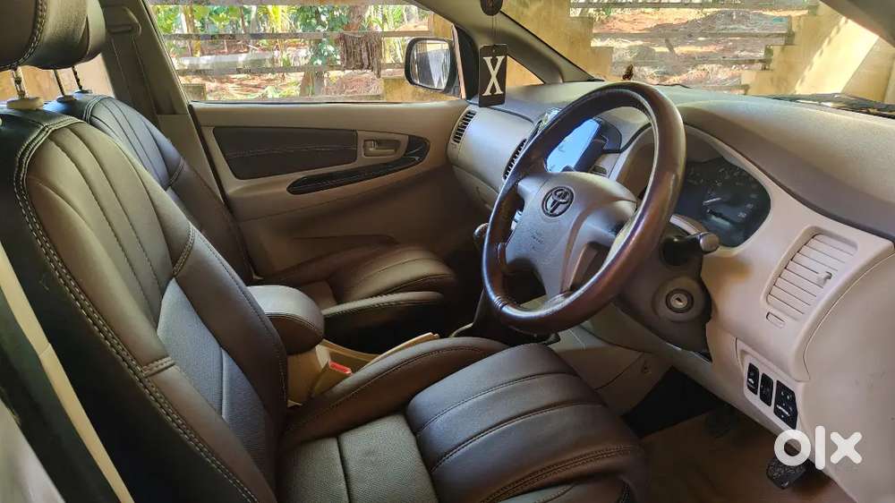 Toyota Innova 2.5 G 2013