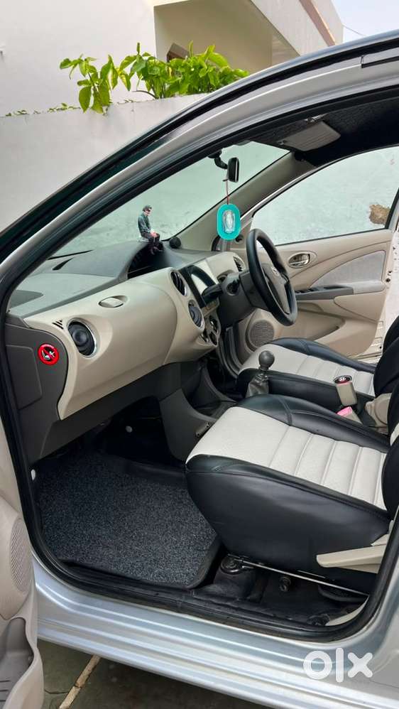 Toyota Etios Liva 2015 Diesel 116500 Km Driven