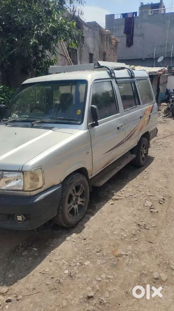 Toyota Qualis 2003 Diesel Well Maintained