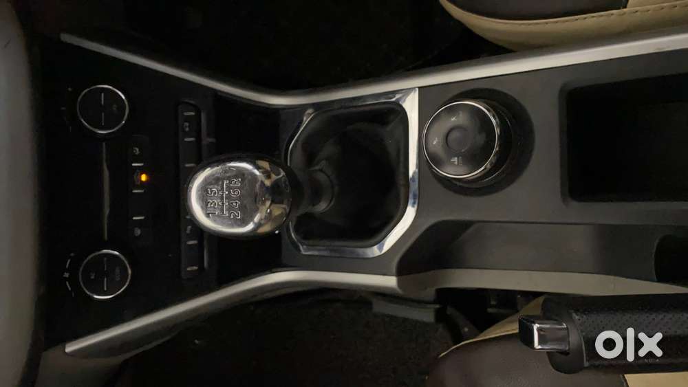 Tata Nexon 1.2 Revotron Xt, 2018, Petrol