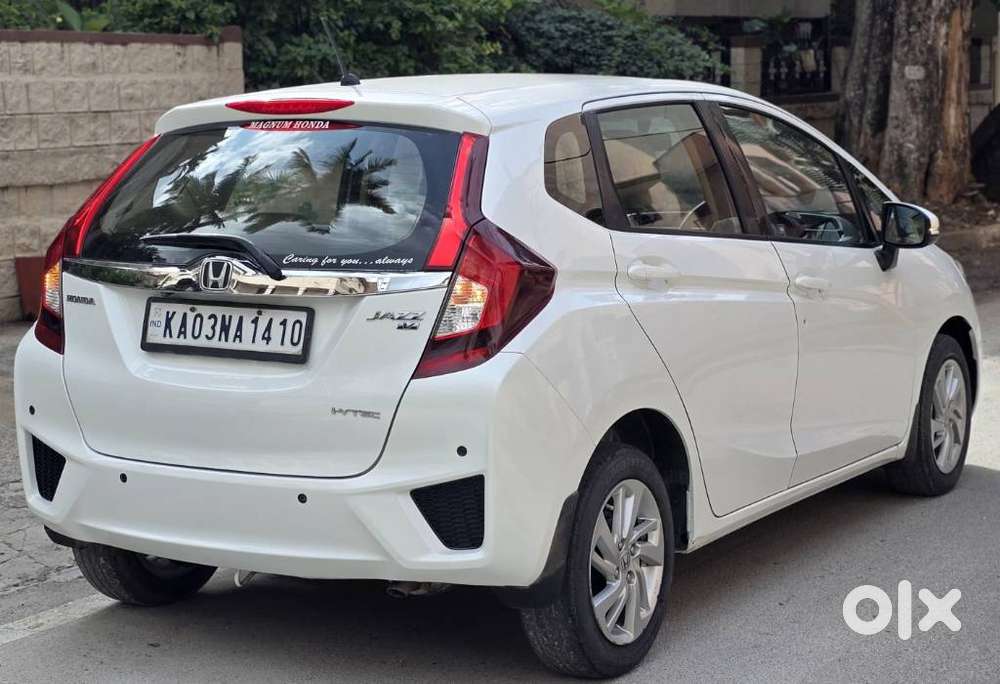 Honda Jazz V Automatic, 2017, Petrol