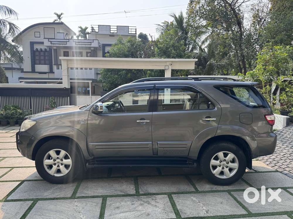 Toyota Fortuner, 2010, Diesel