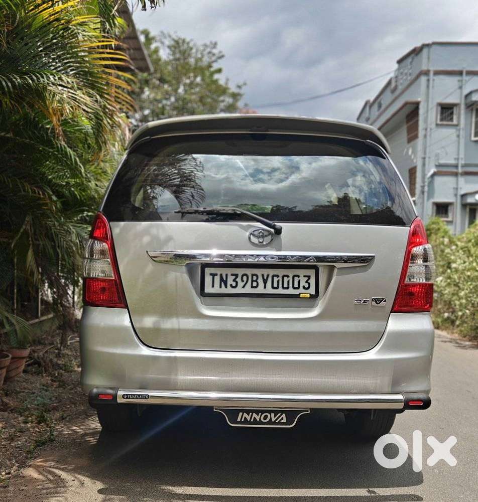 Toyota Innova 2.5 Vx (diesel) 8 Seater Bs Iv, 2013, Diesel