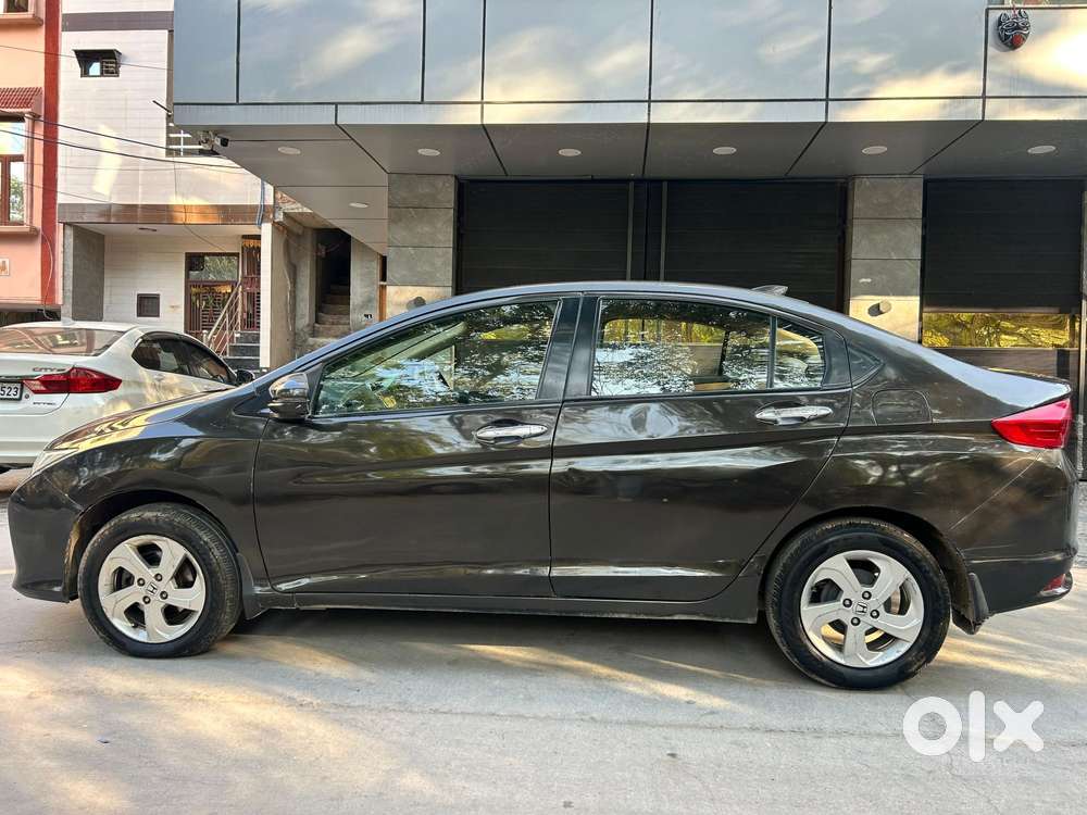 Honda City 1.5 V 4th Gen I-vtec Mt, 2016, Petrol