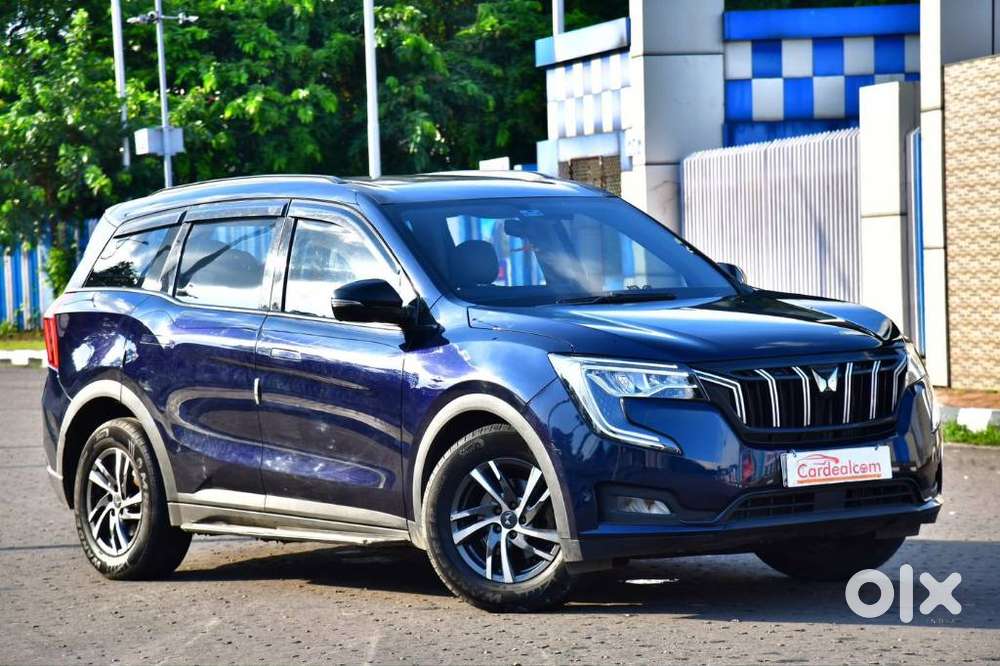 Mahindra Xuv700 Ax 5 Petrol Mt 7 Str (e), 2022, Petrol