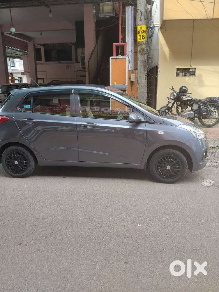 Hyundai Grand I10 2016-2017 Sportz Celebration Edition, 2016, Petrol