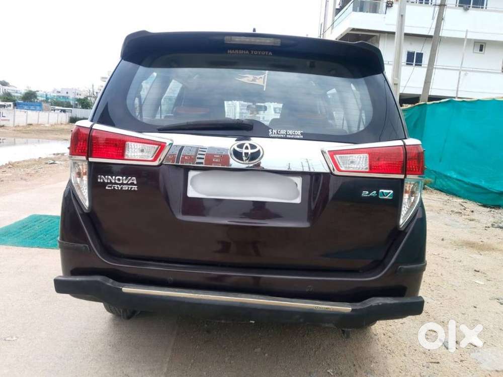 Toyota Innova Crysta 2.4 V, 2016, Diesel