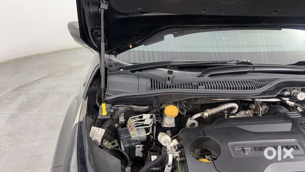 Tata Altroz 1.5 Xz Plus Diesel Dark Edition, 2023, Diesel