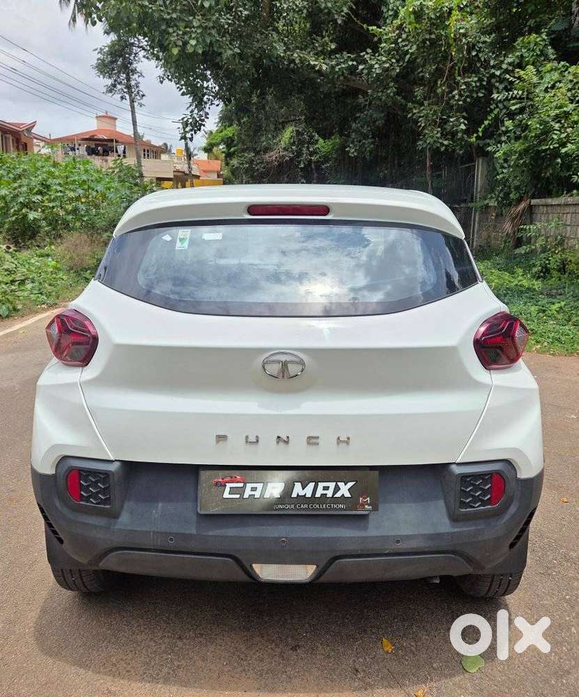 Tata Punch Creative, 2023, Petrol