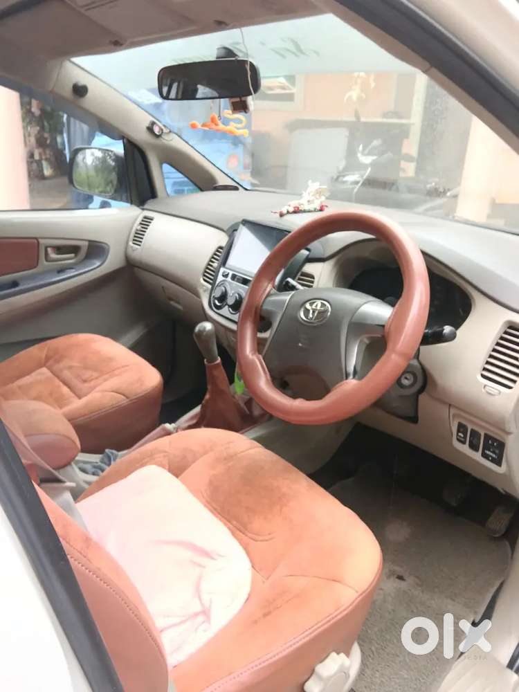 Toyota Innova 2012 Diesel 400000 Km Driven