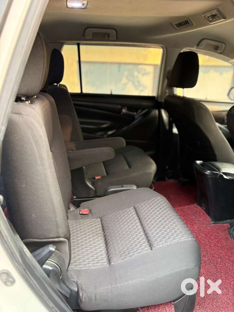 Toyota Innova Crysta 2.4 Gx Mt, 2022, Diesel