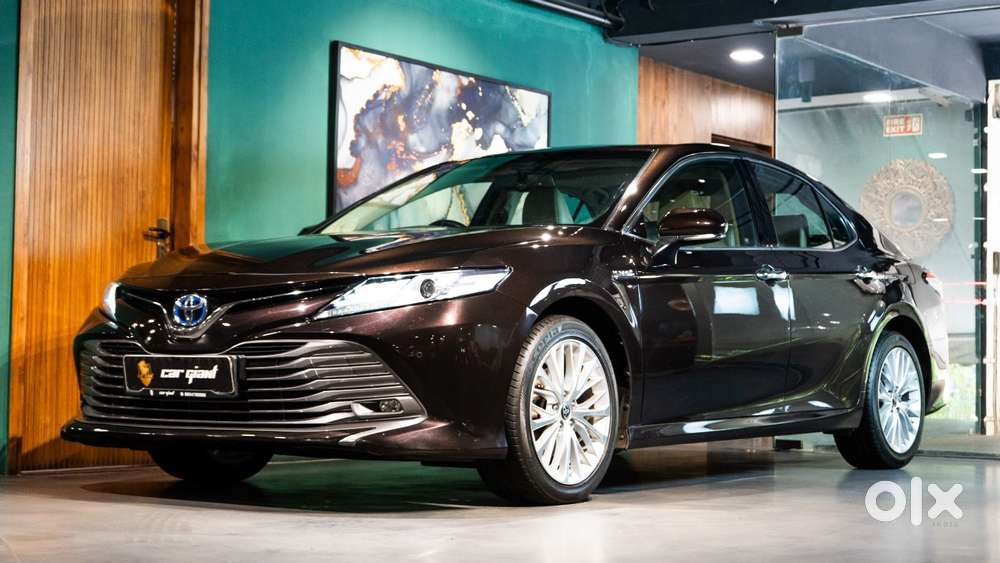 Toyota Camry 2.5 Hybrid, 2020, Petrol
