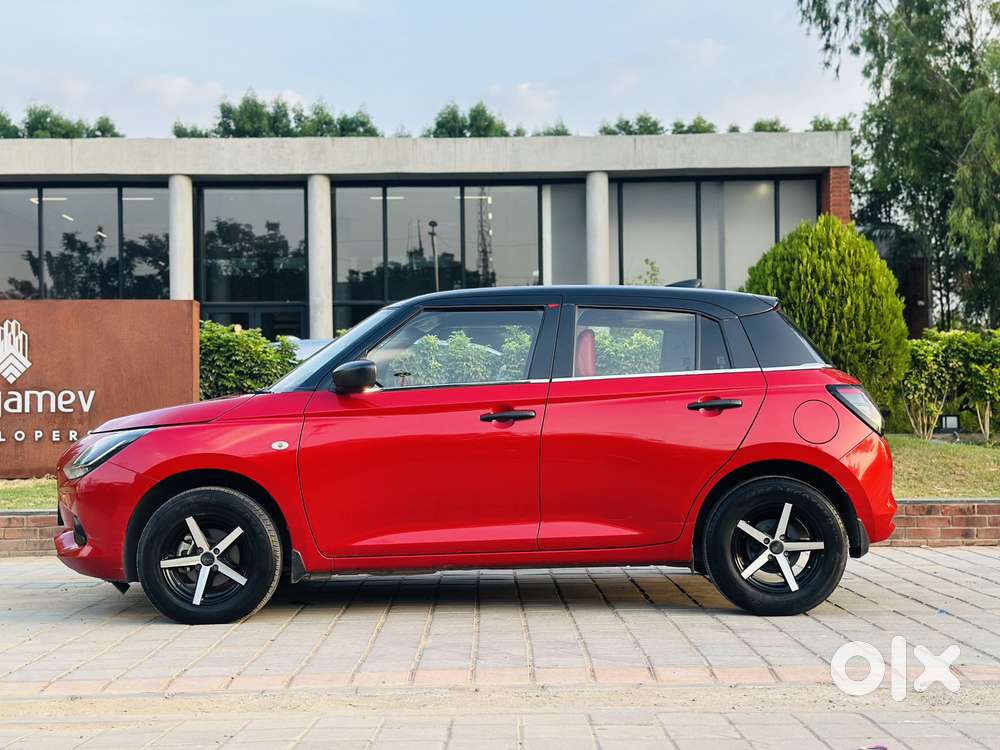 Maruti Suzuki Swift 1.2 Lxi (o), 2025, Petrol