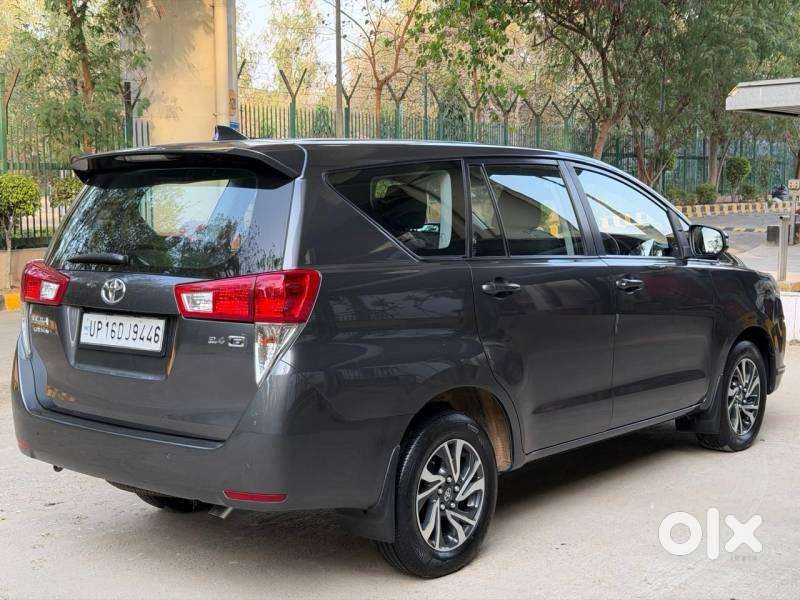 Toyota Innova Crysta [2020-ongoing] 2.4 Gx At 8 Str, 2022, Diesel