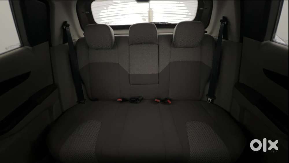 Mahindra Kuv 100 2016-2017 Mfalcon G80 K8, 2016, Petrol