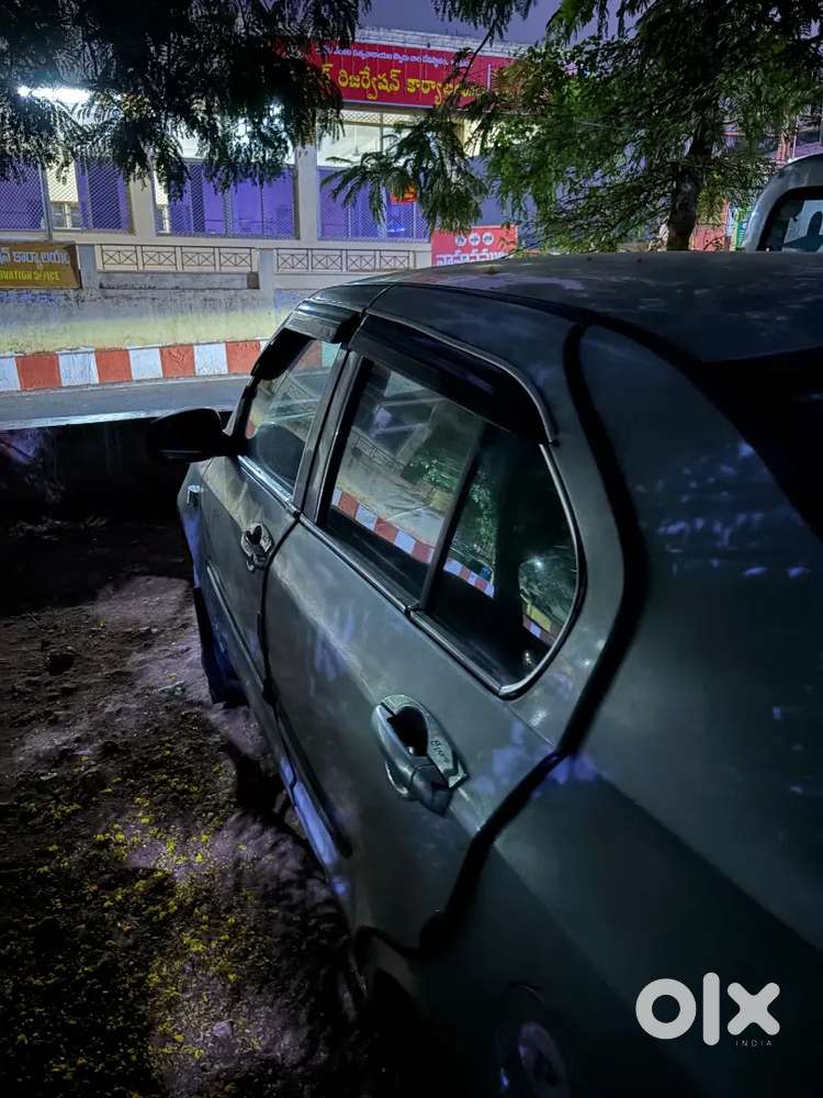 Maruti Suzuki Dzire 2010 Petrol