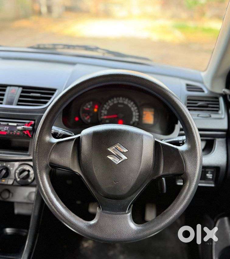 Maruti Suzuki Swift Lxi Optional-o, 2012, Petrol