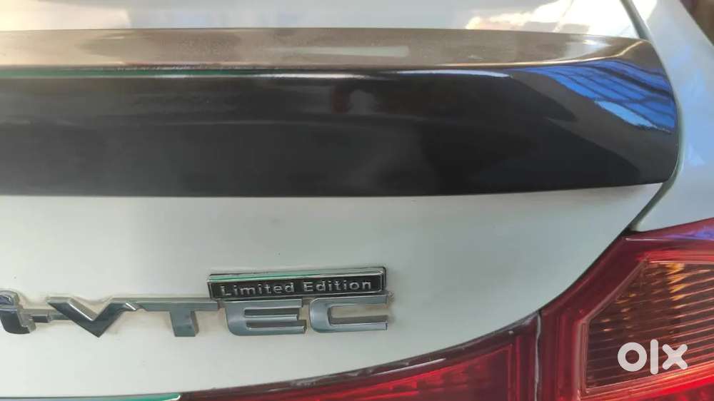 Brand New Honda City Bs6 15980 Km Driven Brand New Cng Lovato & Tyre