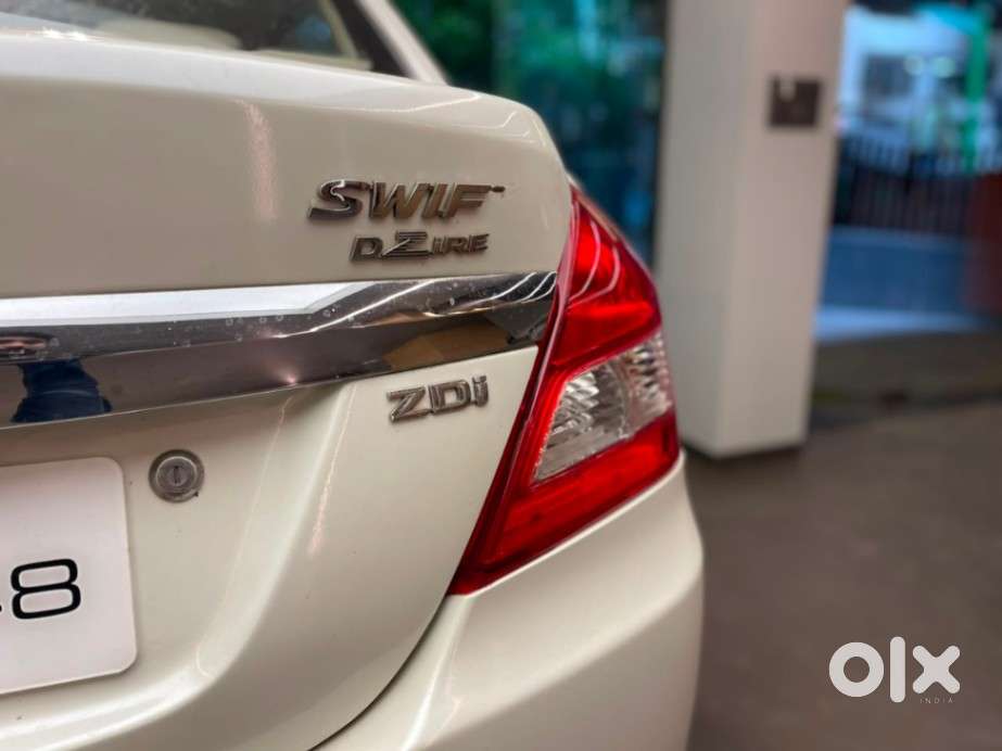Maruti Suzuki Swift Dzire Amt Zdi, 2012, Petrol