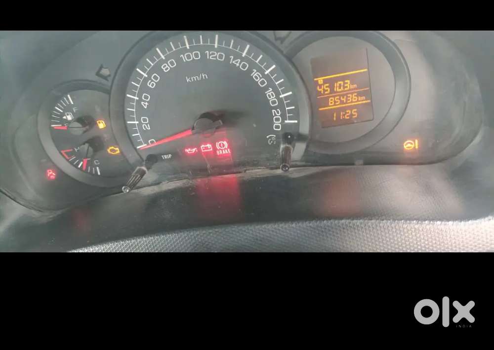 Maruti Suzuki Swift 2016 Petrol 80000 Km Driven