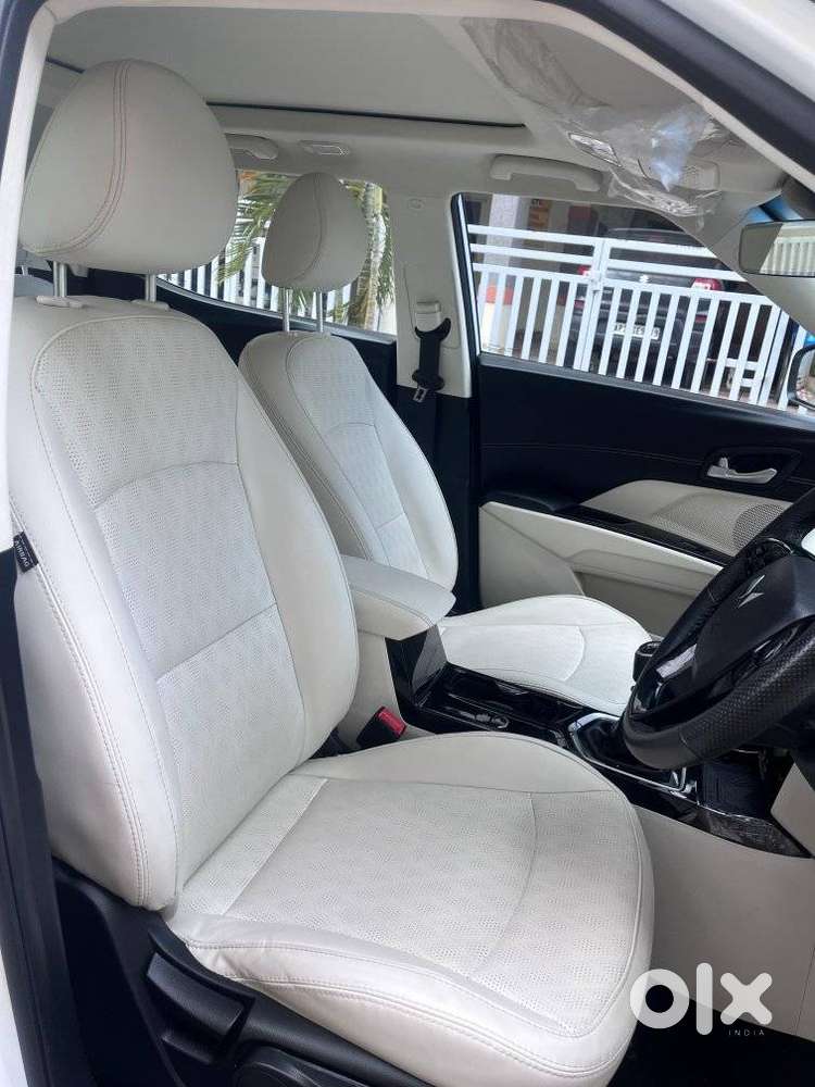 Mahindra Xuv 3xo Ax7l Petrol Mt, 2024, Petrol