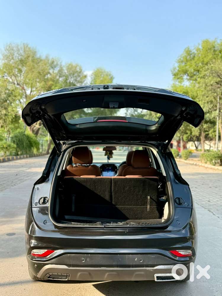 Mg Hector Plus Sharp Pro 1.5 Turbo Petrol Cvt 6 Str, 2020, Petrol