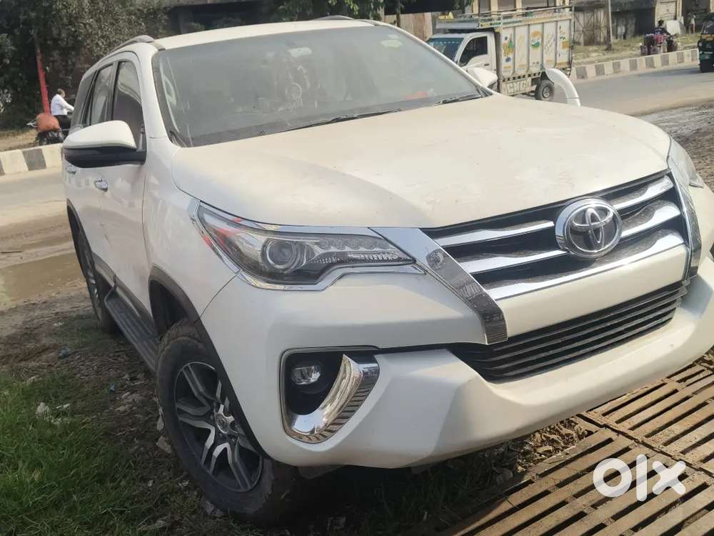 Toyota Fortuner 2018 Variant