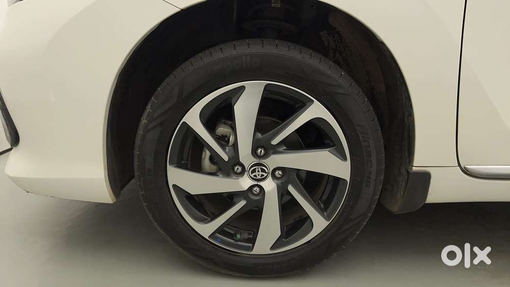 Toyota Glanza 1.2 V, 2024, Petrol