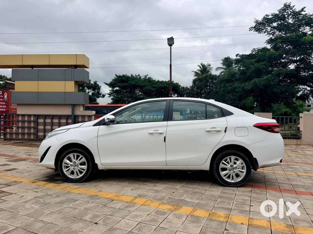 Toyota Yaris G Cvt, 2020, Petrol