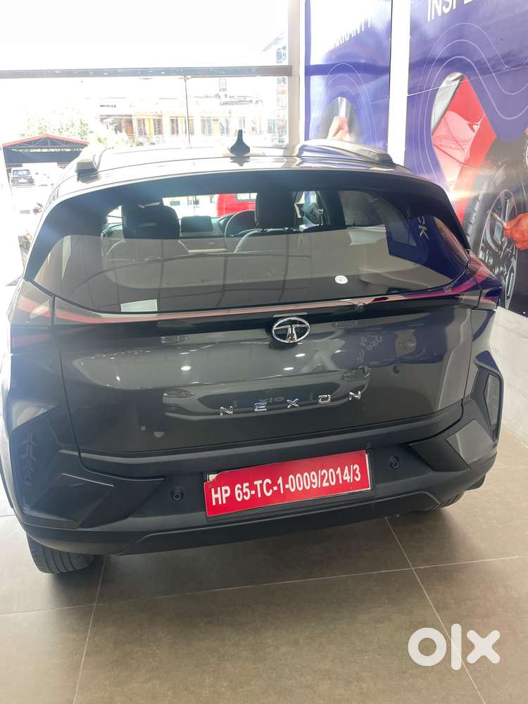 Tata Nexon, 2023, Petrol